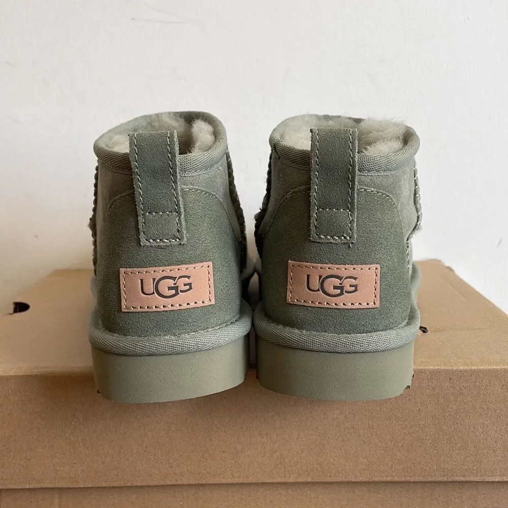 UGG Classic Ultra Mini Shaded Clover Women Size 6/UK 4/EU 37